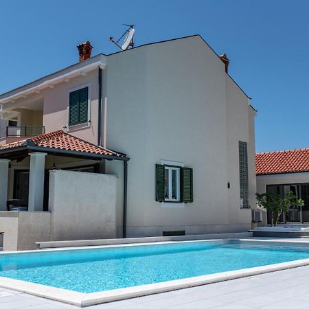 Villa ELLA Zara Esterno foto