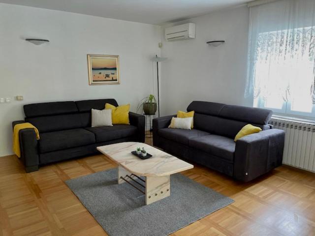 Villa ELLA Zara Esterno foto