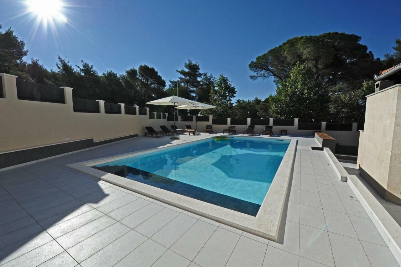 Villa ELLA Zara Esterno foto